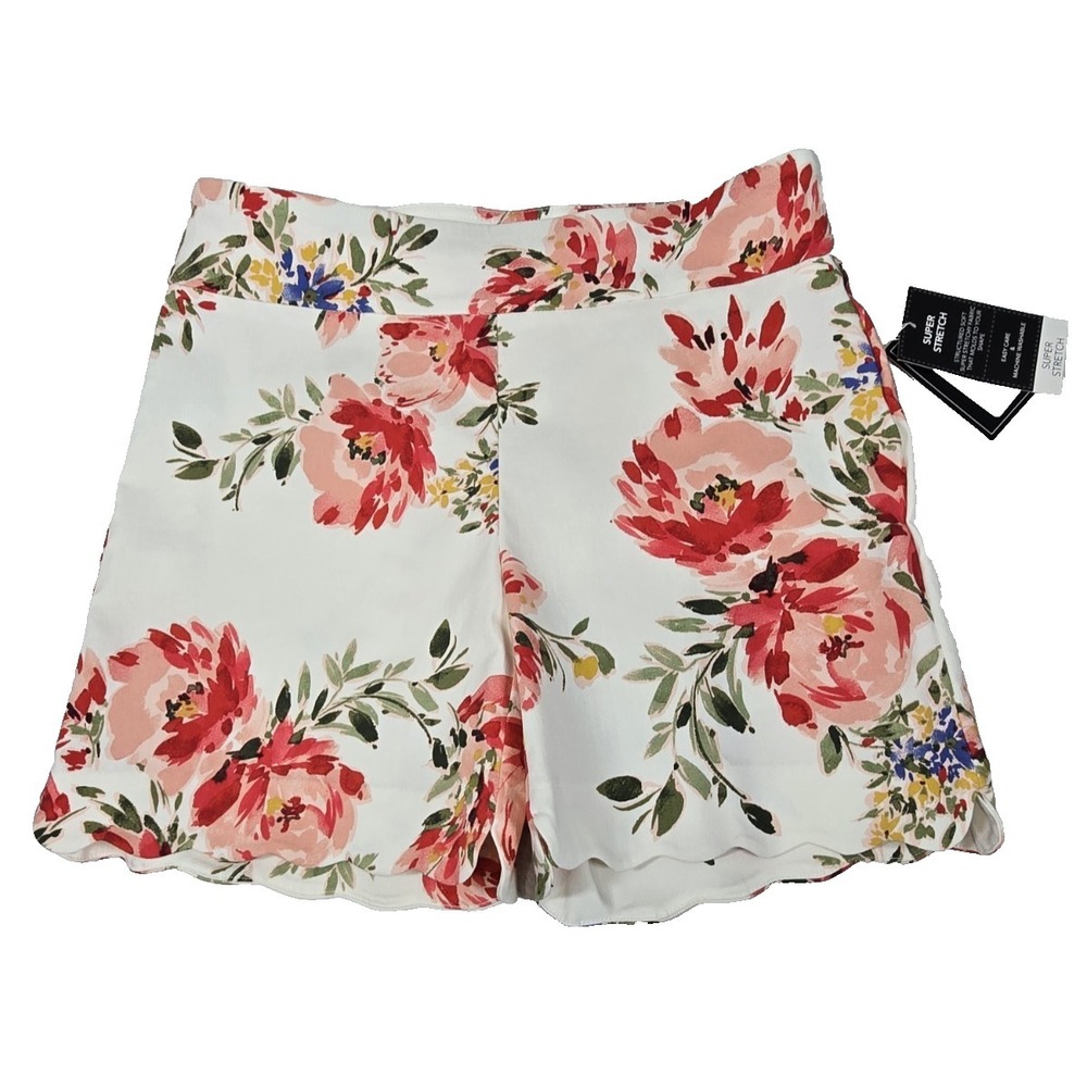 NWT Womens Shorts Floral White, Red & Pink Medium Super Stretch NEW Scallop Hem